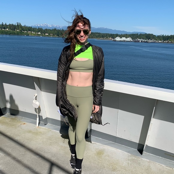 Athleta Dark Green Shimmer Packable Adjustable insulated Parka 💚✈️⛰️🚵‍♀️ - Picture 11 of 13